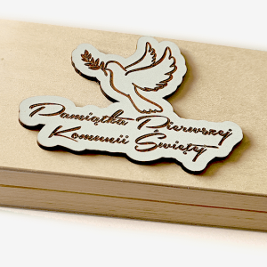 Drewniane pudełko komunijne